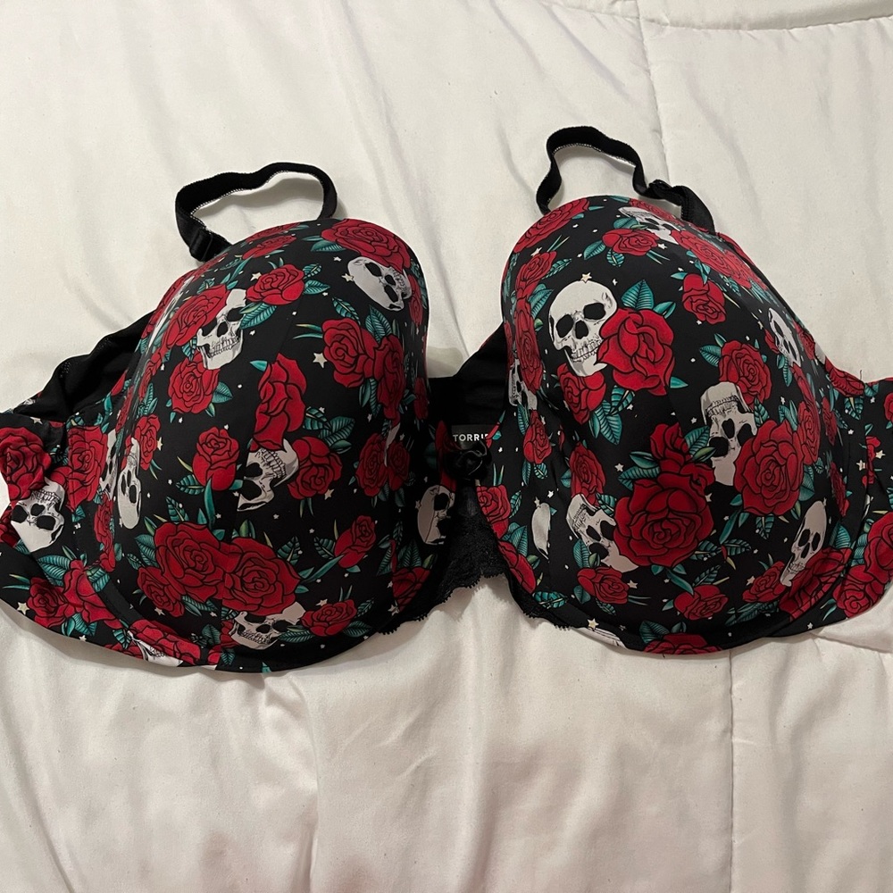 Torrid skull bra